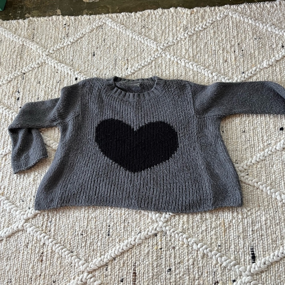 Wooden ships light heart sweater